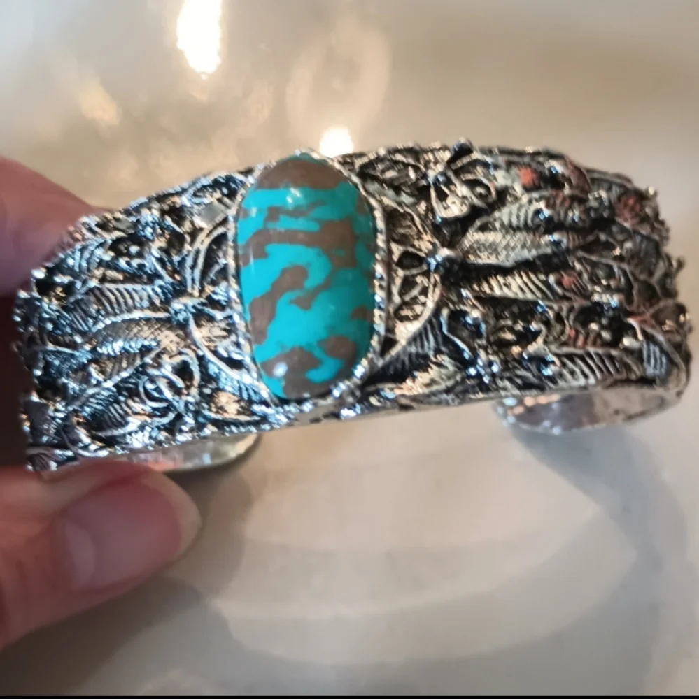 Vintage Style Turquoise Bangle - Picture 6 of 10
